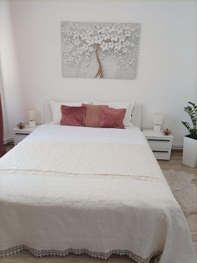 Soft Apartments กาลาจิ ภายนอก รูปภาพ