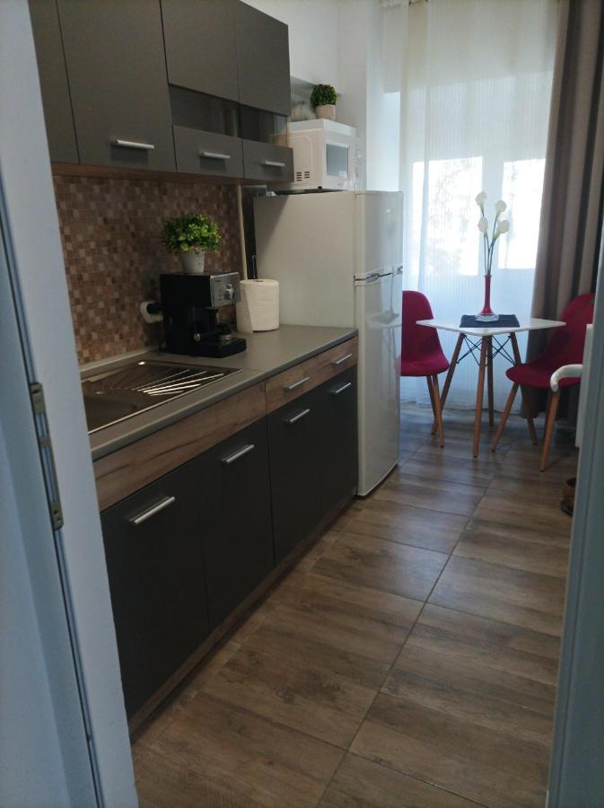 Soft Apartments กาลาจิ ภายนอก รูปภาพ